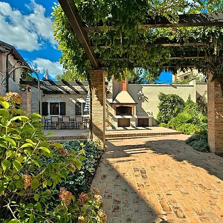 Luxurious Holiday With Swimming Pool In 度假居 *