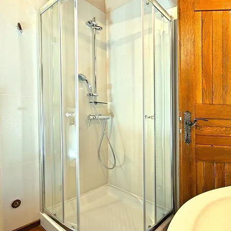 Luxurious Holiday With Swimming Pool In Vižinada